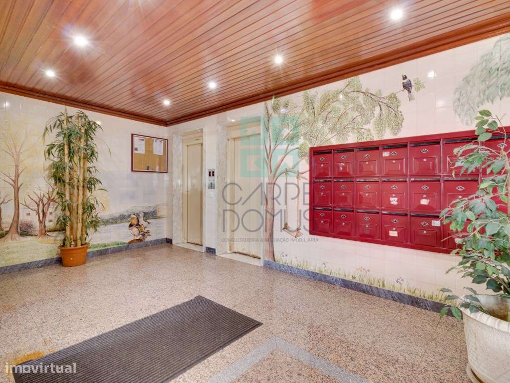 Apartamento T2 em Santa Iria da Azóia-23