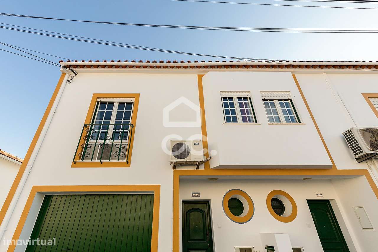 Moradia T3 c/ Garagem, Quintal e Terraço no Bairro da Casinha, em Évor-24