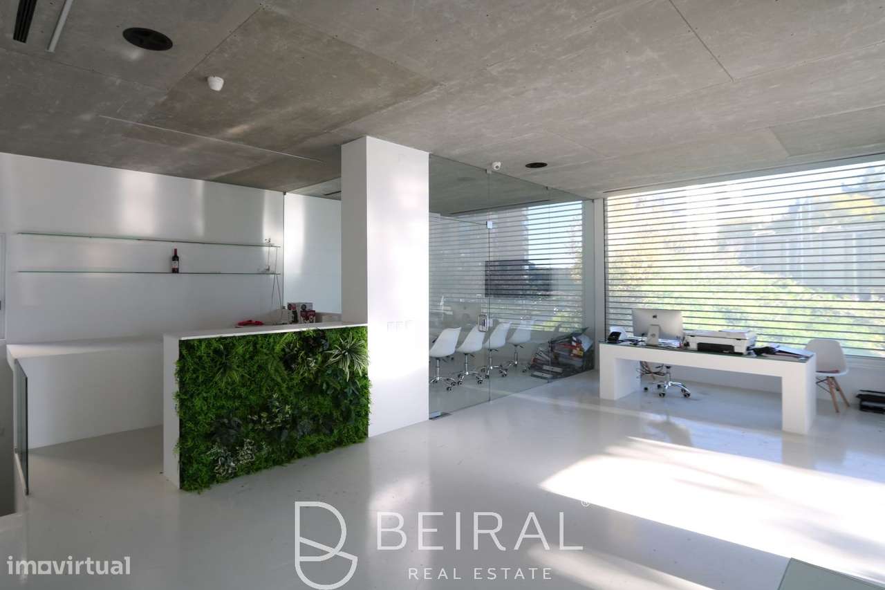 Espaço comercial espaçoso e luminoso no centro de Lisboa-1