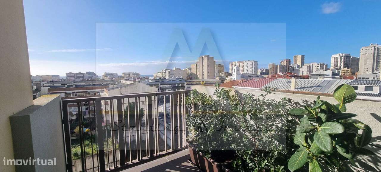 Apartamento T2 Triplex com 2 lugares garagem-19