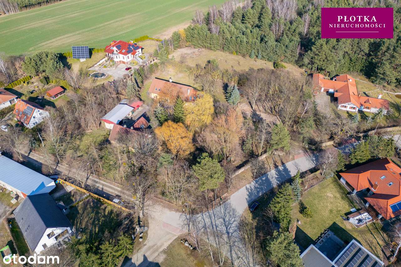 Dom z oranżerią z kominkiem ze stawem i altaną, wraz z domem weselnym-13