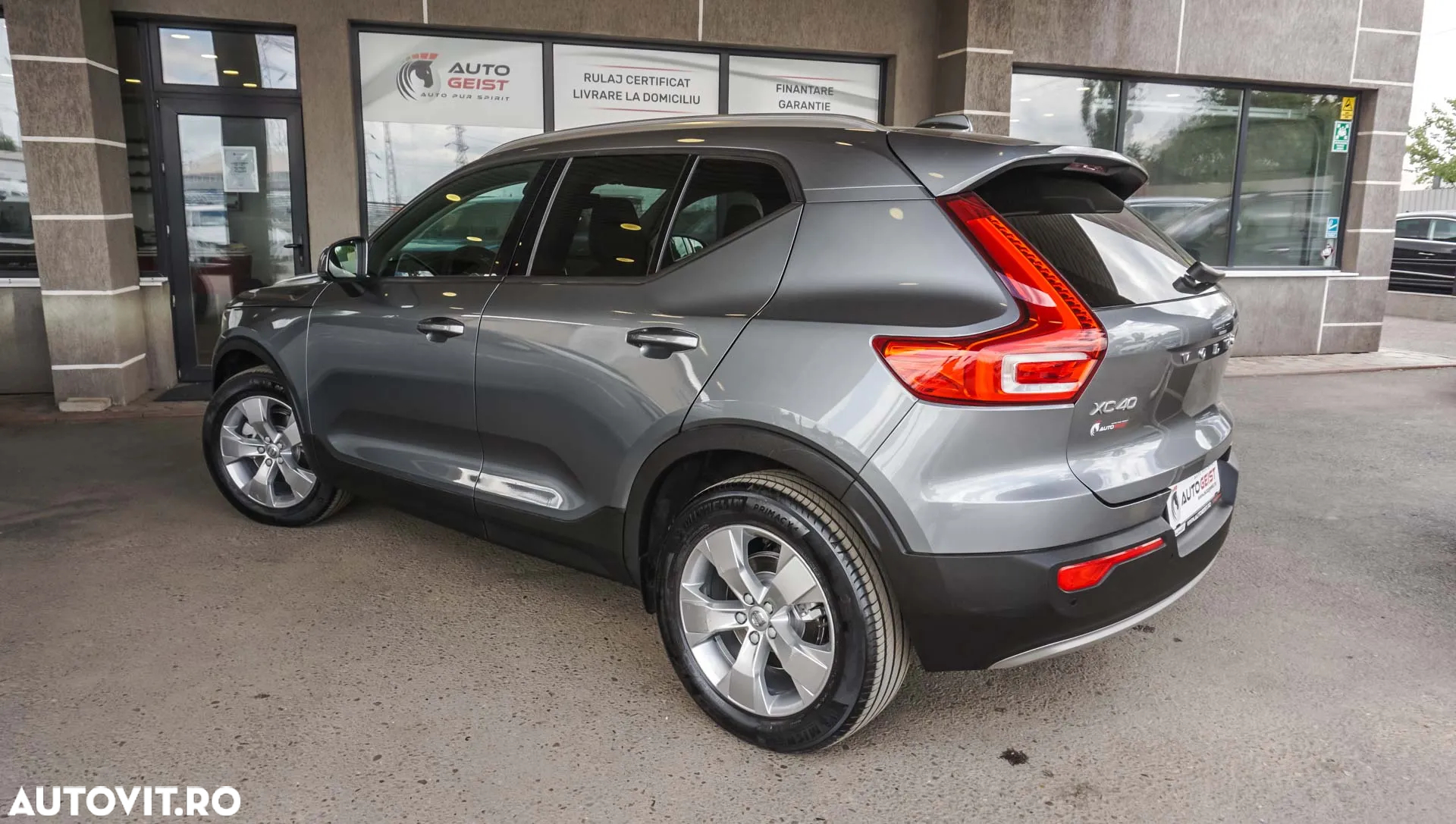 Volvo XC 40 T5 AWD Geartronic Momentum - 35