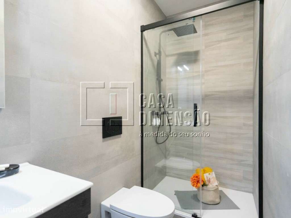 Apartamento T3 em Benfica, com Varandas, Totalmente Mobilado e Pron...-43