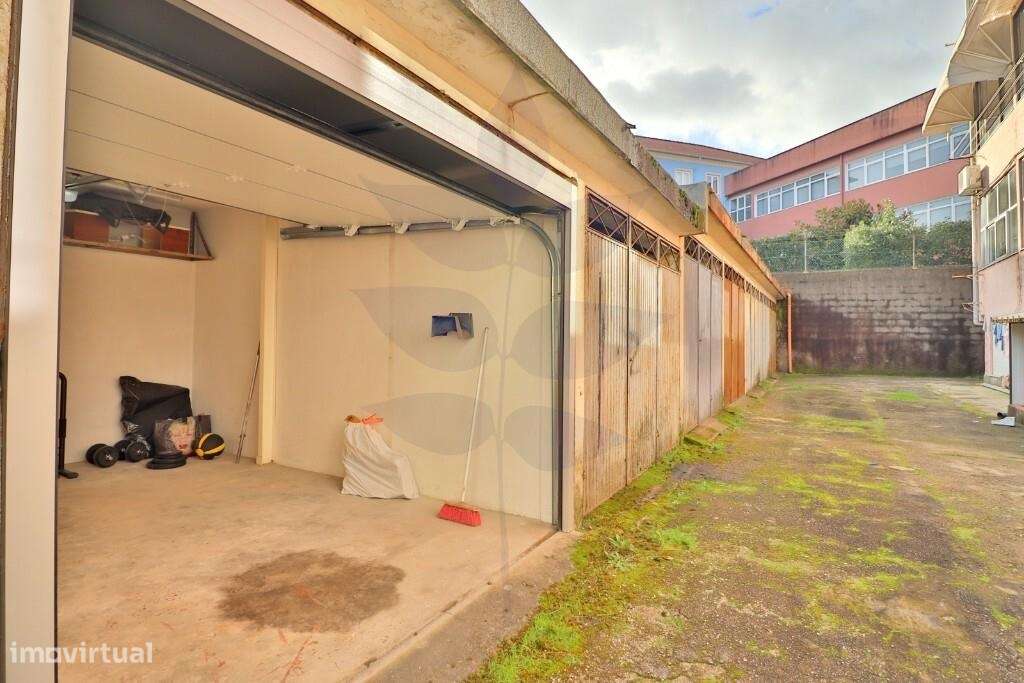 Apartamento T3 Totalmente Renovado no Centro da Cidade ✨-37