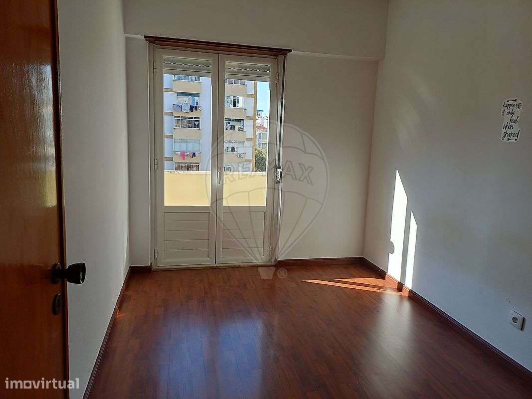 Apartamento T2 para arrendamento - Grande imagem: 4/14