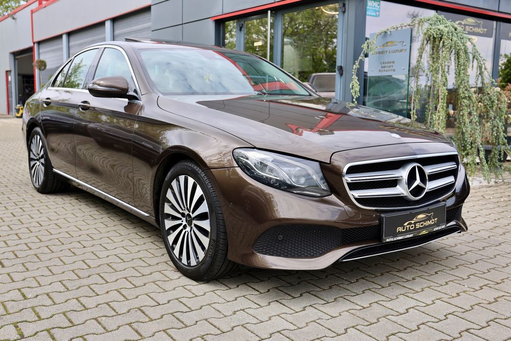 Mercedes-Benz E 220 d Aut. 2016