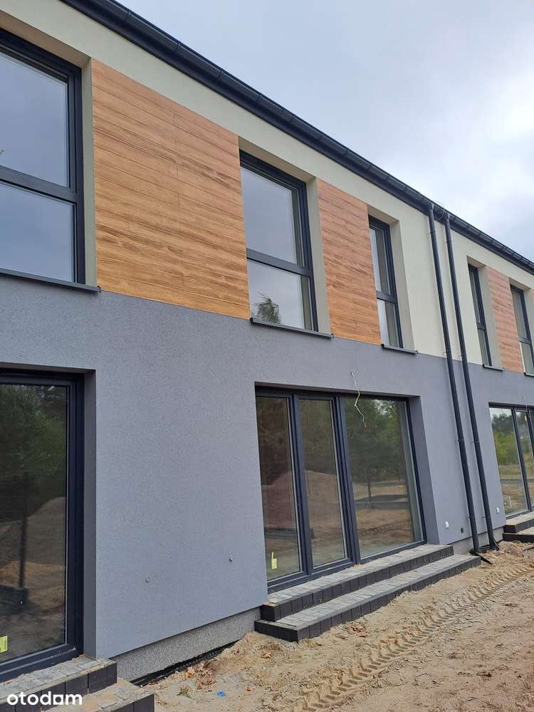 Garaż i 2 miejsca w cenie/ z pozwoleniem na użytkowanie! - Pełny obrazek: 5/17