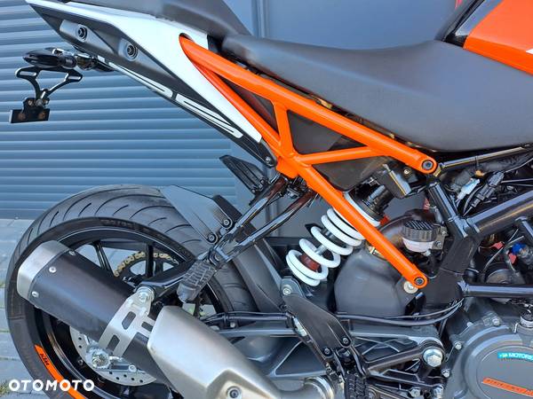 KTM Duke - 13