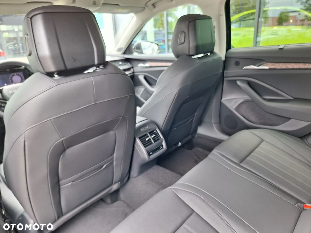 Škoda Superb Combi L&K 2,0 TSI 195 kW 7-biegowa DSG 4x4