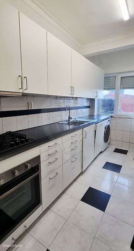 Apartamento T2 para arrendamento - Grande imagem: 2/9