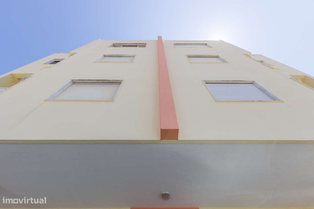 Apartamento T2 na Quinta Do Conde.-20