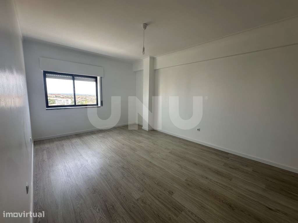 Apartamento T3 Remodelado-23