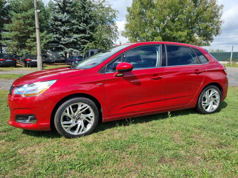 Citroën C4 II (2010-) e-HDi 115 Exclusive 2013