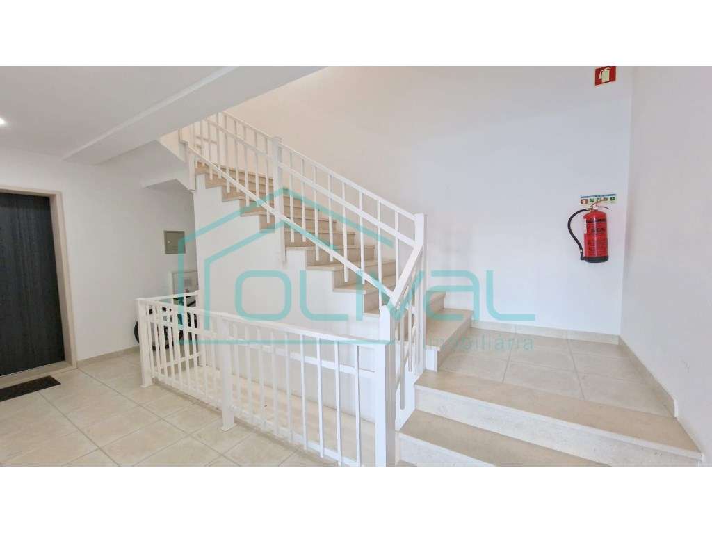 T3 Semi-Novo com Varandas, Box e Excelentes Acabamentos | Urbanizaç...-33