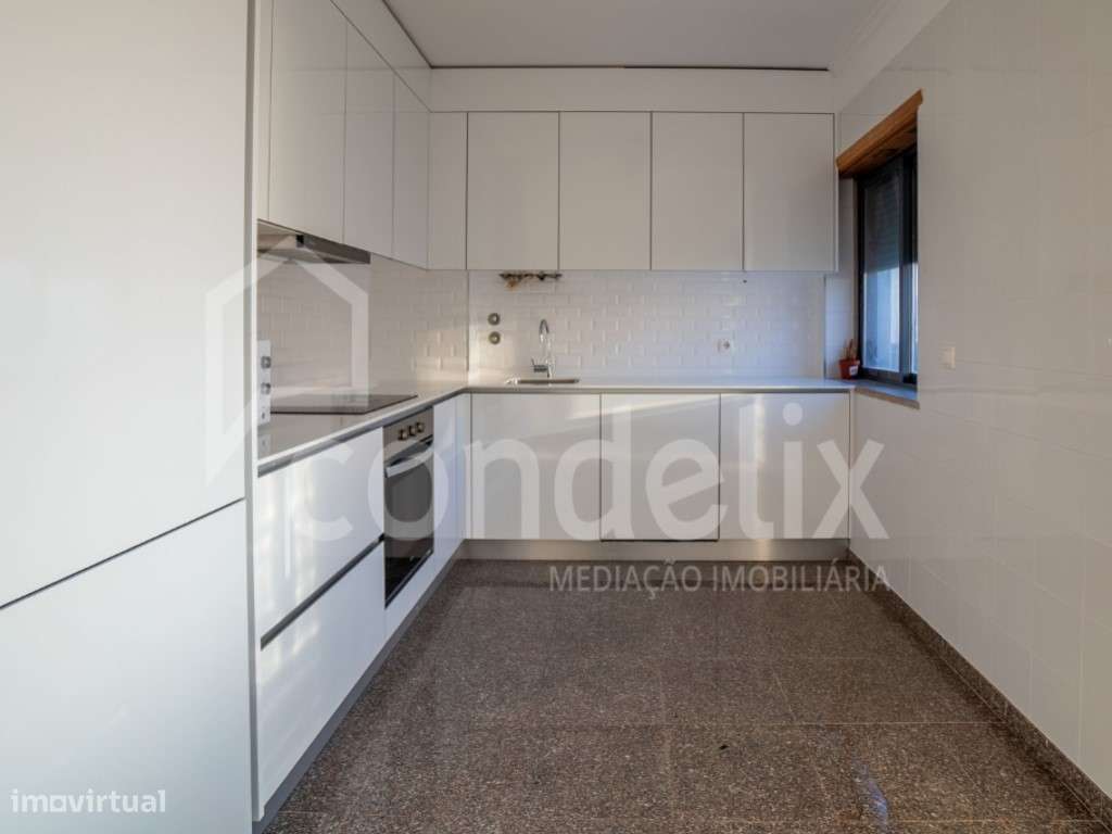 Apartamento T5 duplex no Alto dos Moinhos - Grande imagem: 5/31