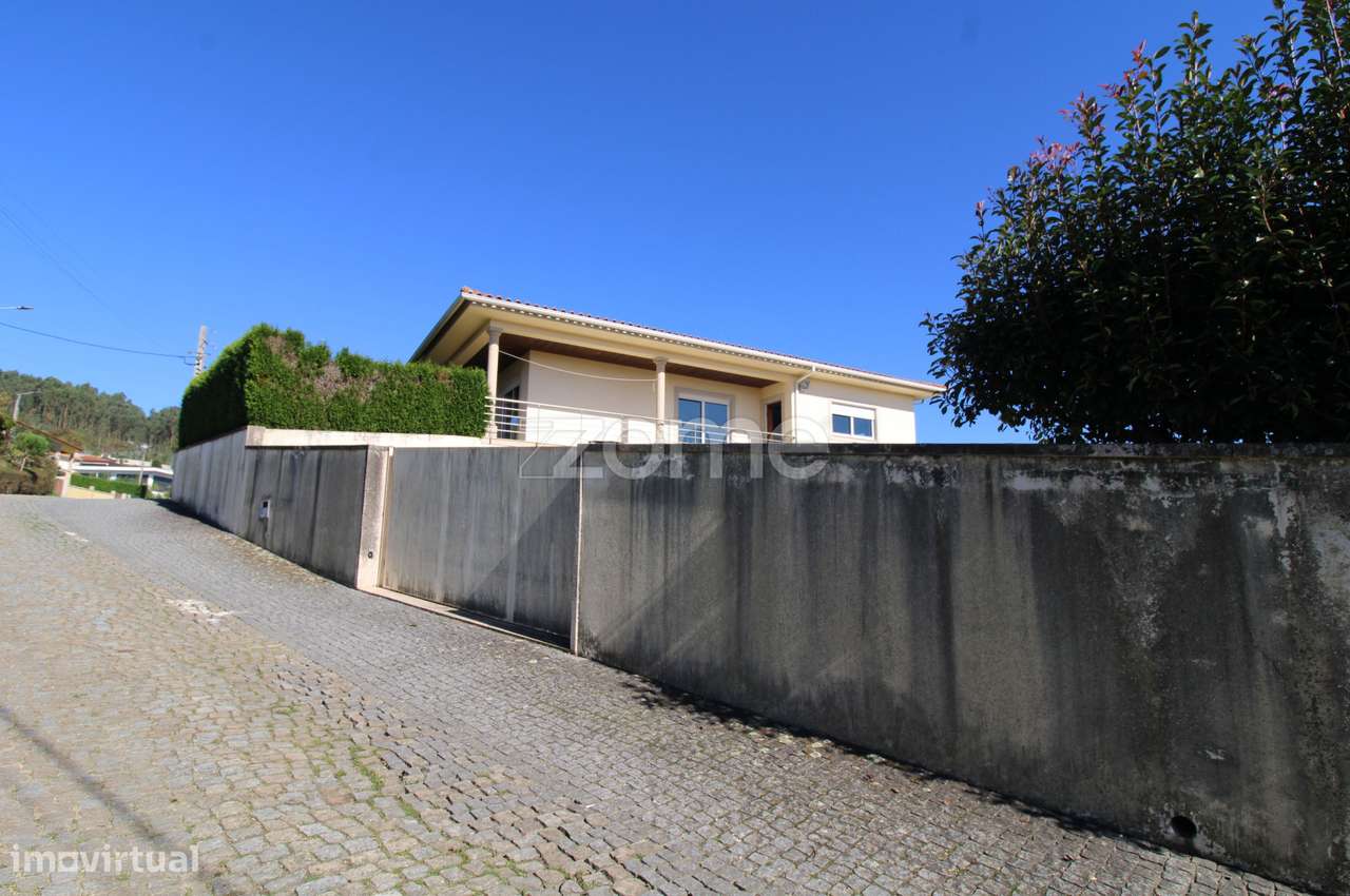 Moradia em Abação - Grande imagem: 4/37