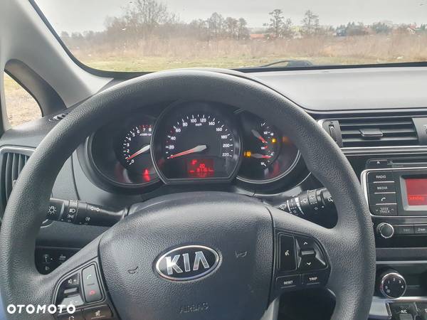 Kia Rio 1.2 Business Line - 6