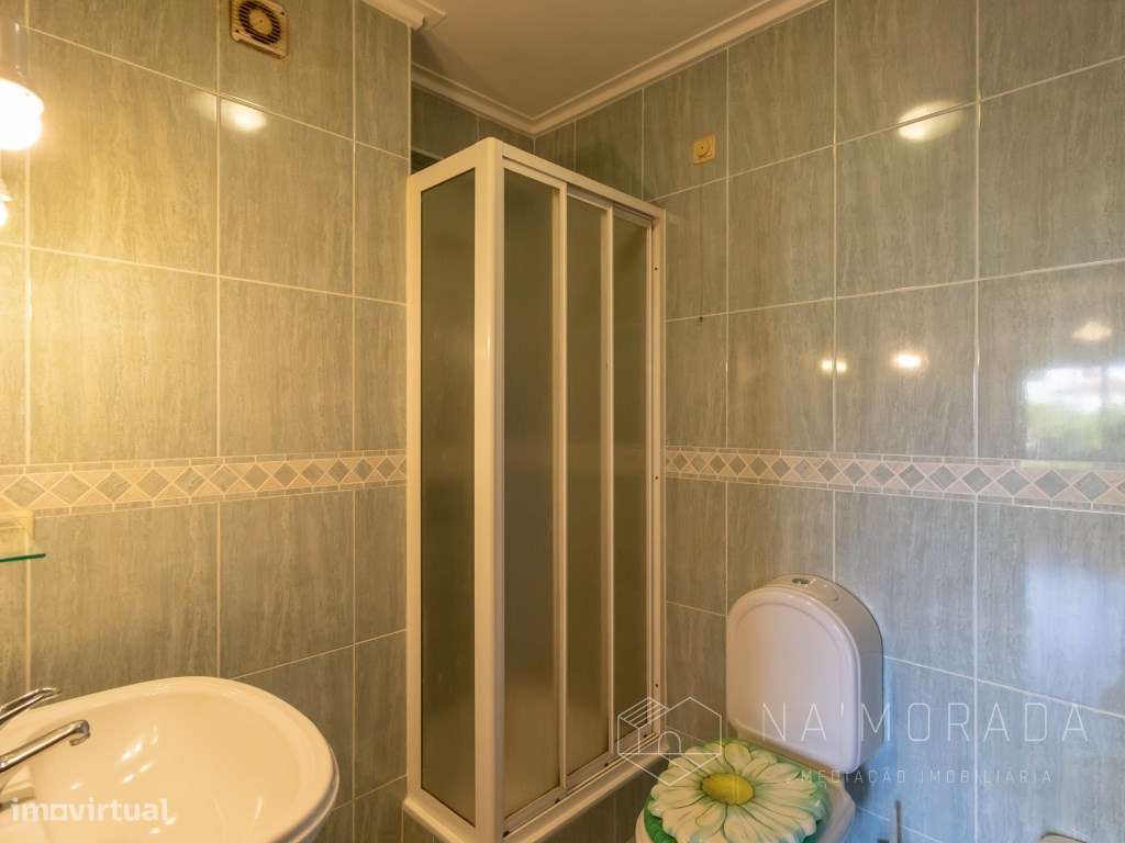 Apartamento T3 em Sanguedo em Edifício Modernizado e Ótimos Acessos-26