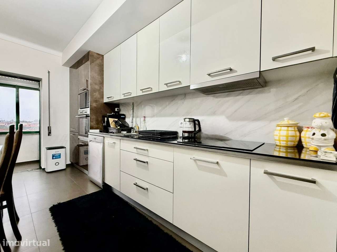 Apartamento T2 no Centro de Ovar com garagem - Grande imagem: 2/18