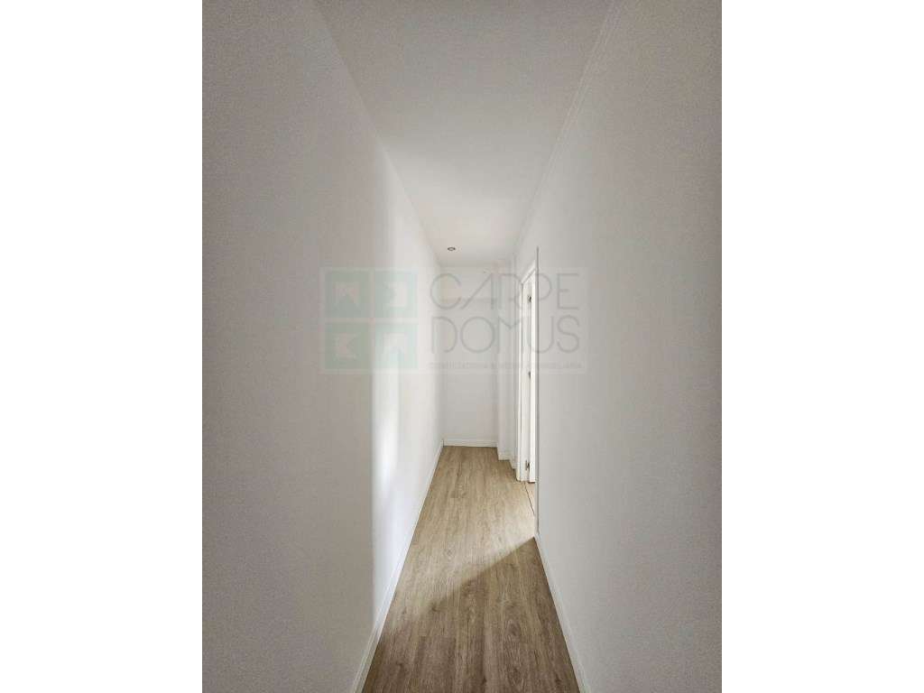 Espaçoso apartamento T3 na Ramada, Odivelas-26