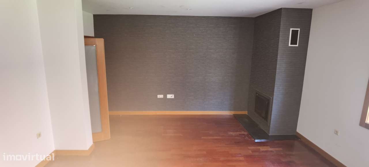 Apartamento T2 - Trinaterra - Grande imagem: 4/17