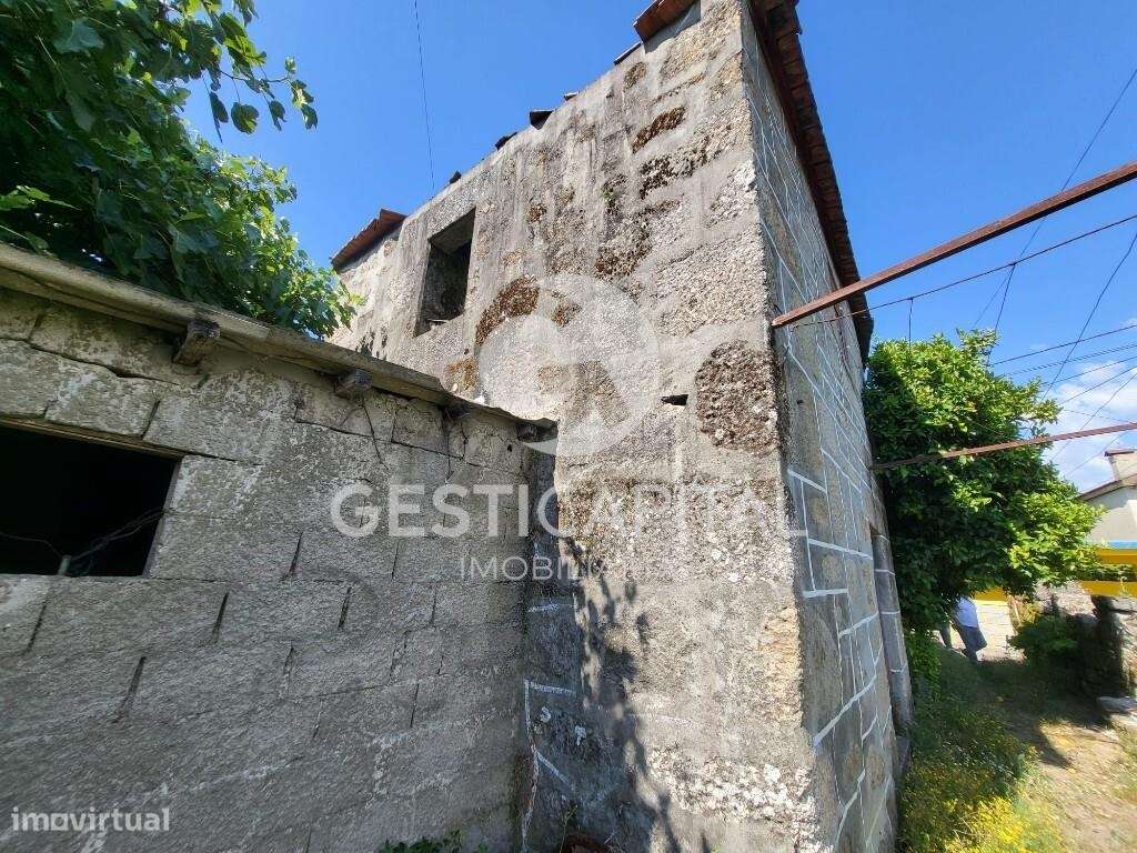 Moradia para recuperar em Gove, Baião - Grande imagem: 5/12
