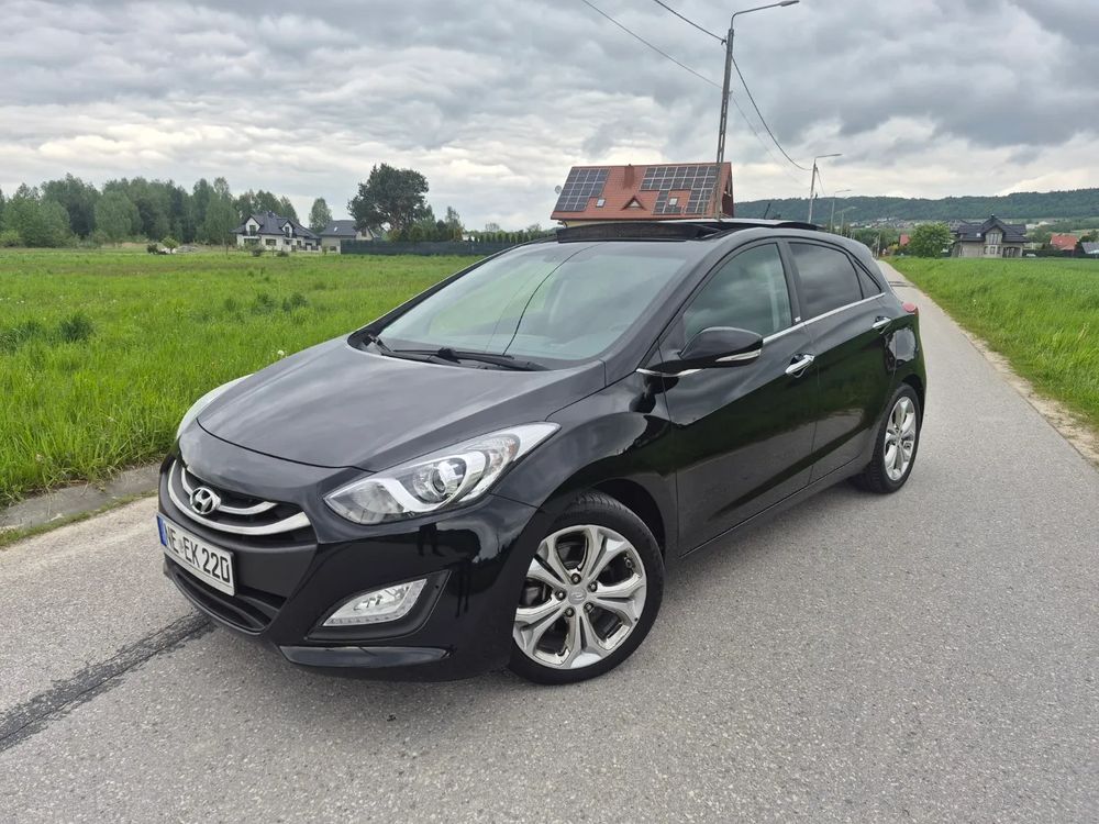 Hyundai i30 II 1.6 Fifa World Cup Edition 2014