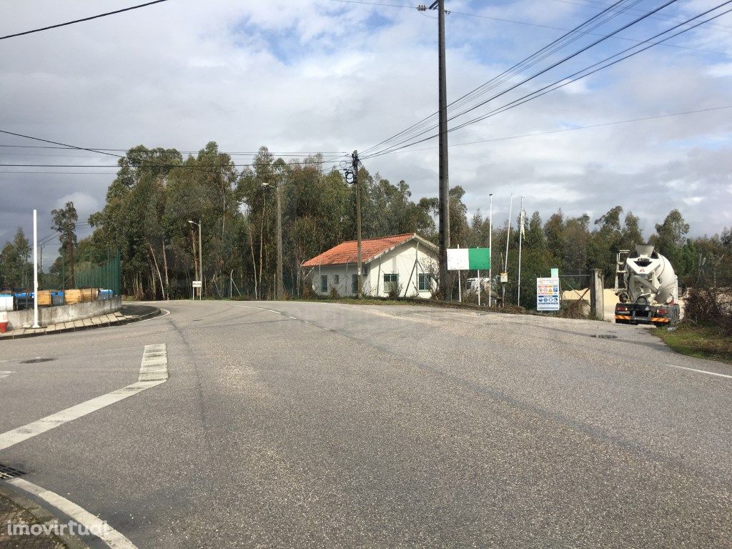 Terreno para venda na Zona Industrial de Meires - Pelariga