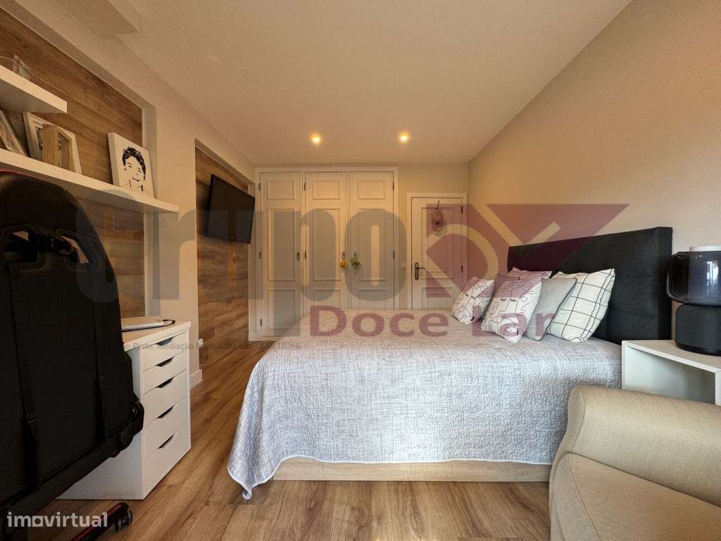 Apartamento T2 c/ piscina - Condominio Privado-23