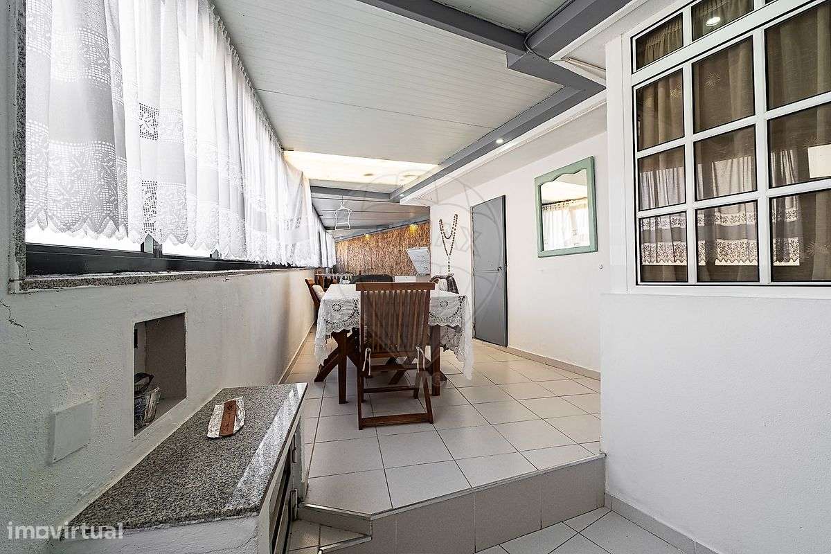 Moradia T2 para venda - Grande imagem: 2/35