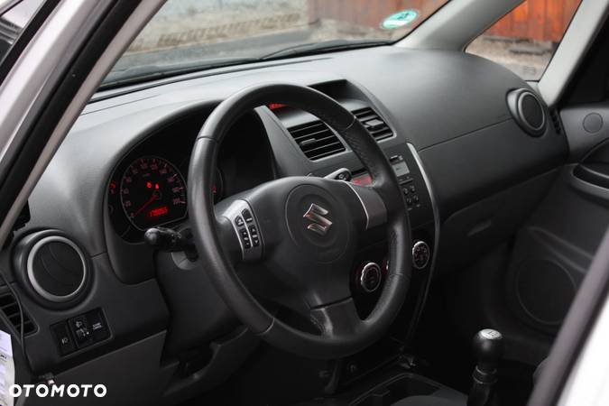 Suzuki SX4 1.6 GLX / Comfort - 5