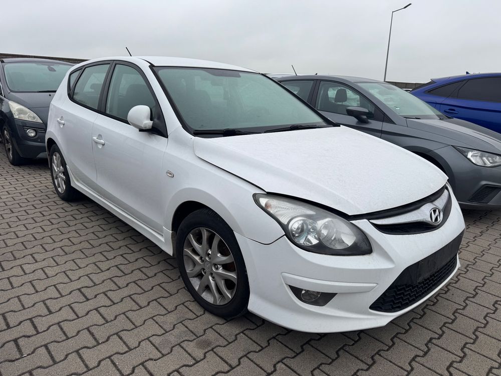 Hyundai i30 I i30cw 1.6 CRDi Edition 20 2011