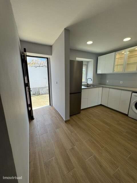 construção no campo Algarvio Palmeira-Alcotim - Grande imagem: 4/18