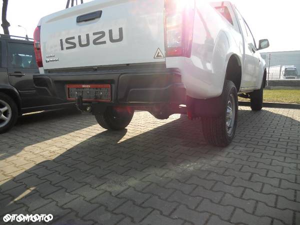 Isuzu D-max HAK HOLOWNICZY 3,5T Nowy - 6