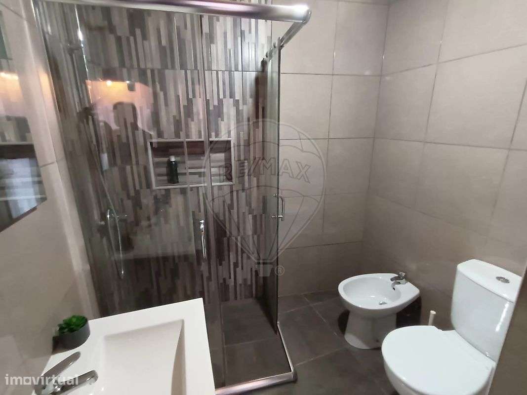 Moradia T4 para venda-10