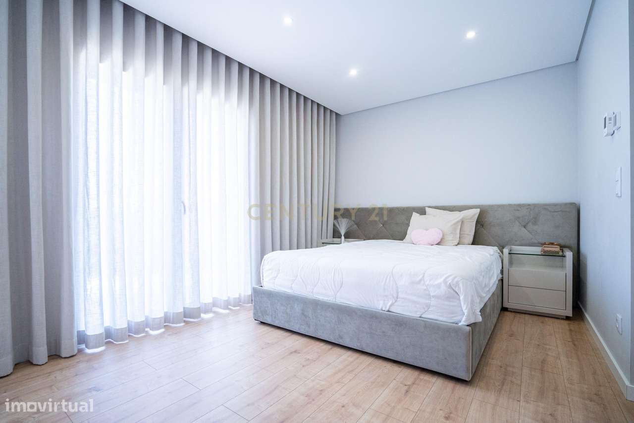 Moradia de Luxo T3 junto a Sintra | Vila Verde-40