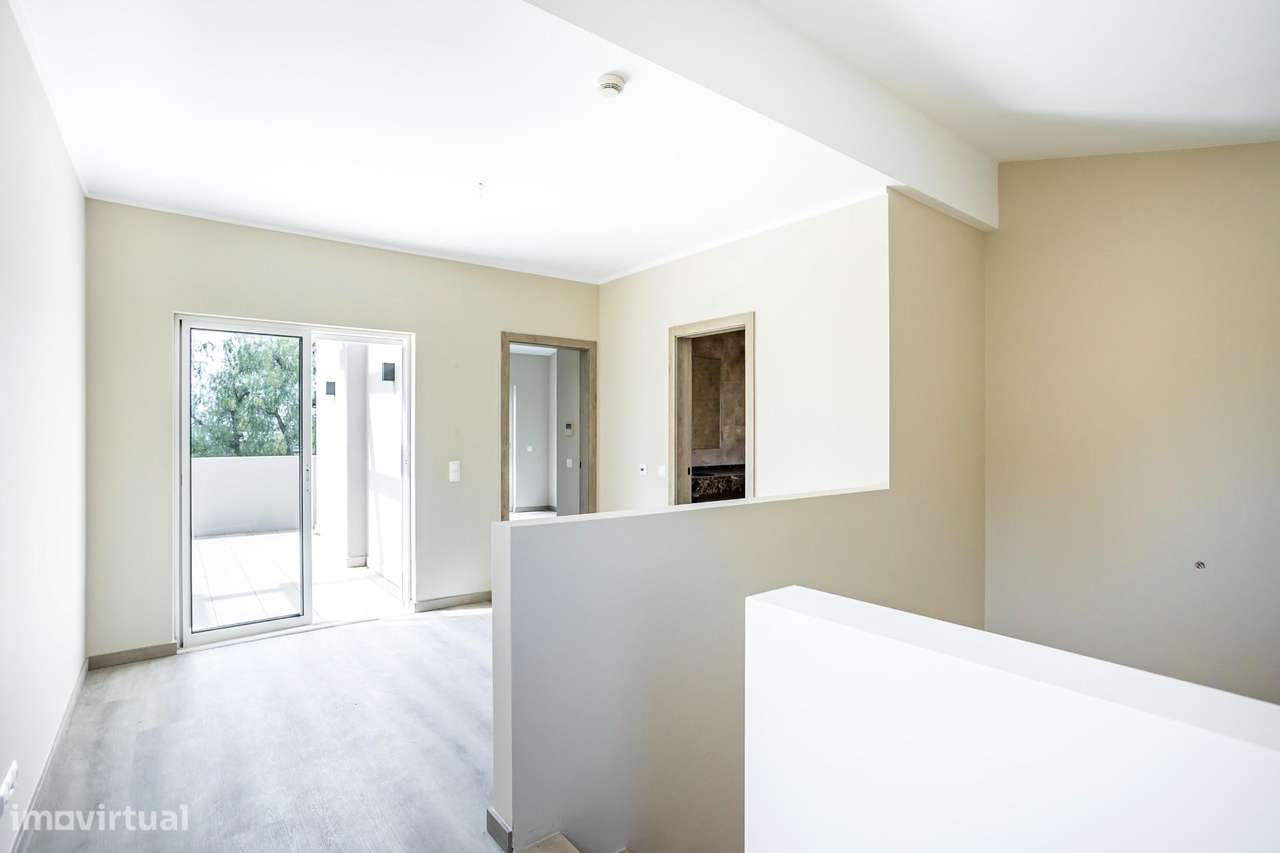 Moradia de Luxo em Condomínio Exclusivo com Piscinas no Carvoeiro-19