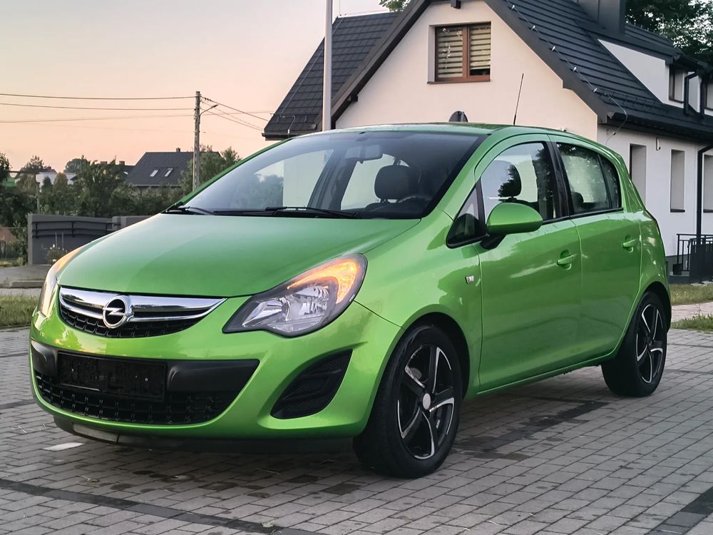 Opel Corsa D 1.2 16V Edition 150 2014