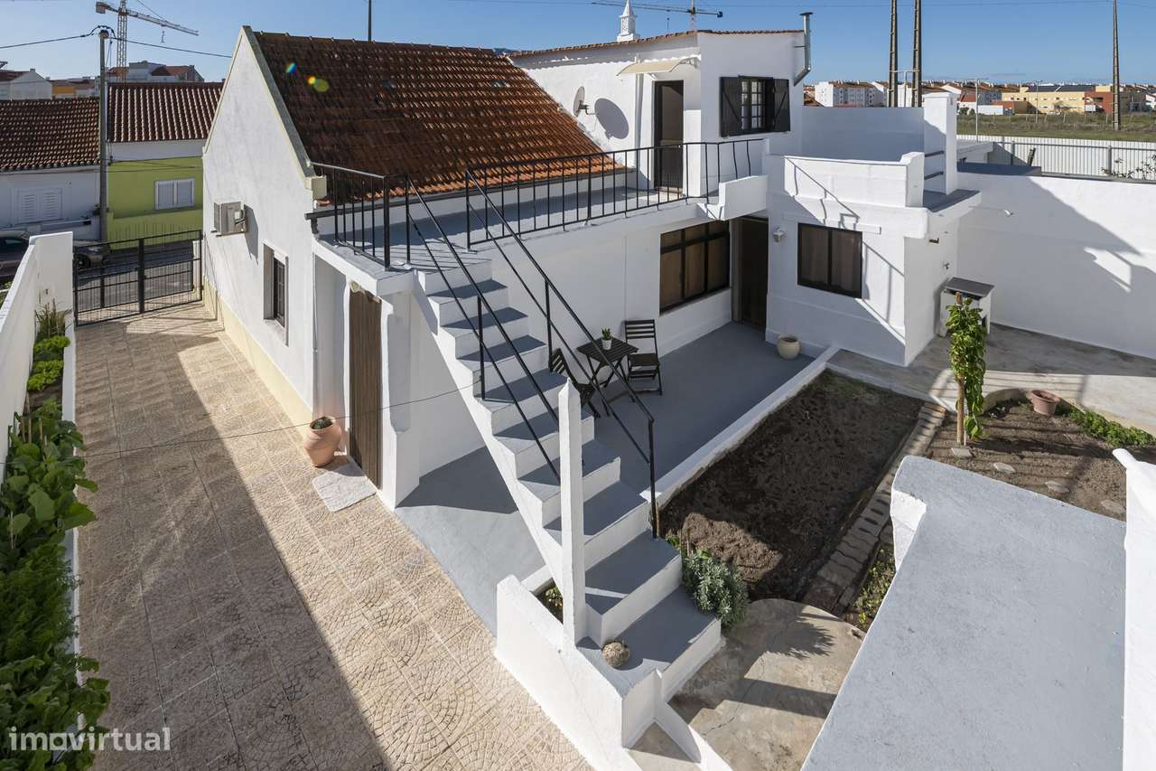 Moradia T2+1, c/ Garagem, Bairro do Areias – Montijo-19