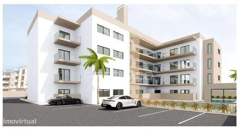 Apartamento T3 Em Condominio Privado