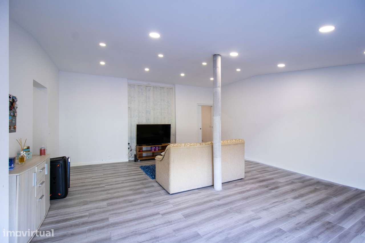 Moradia T2 térrea na Quinta da lobateira em Fernão Ferro - Grande imagem: 4/14