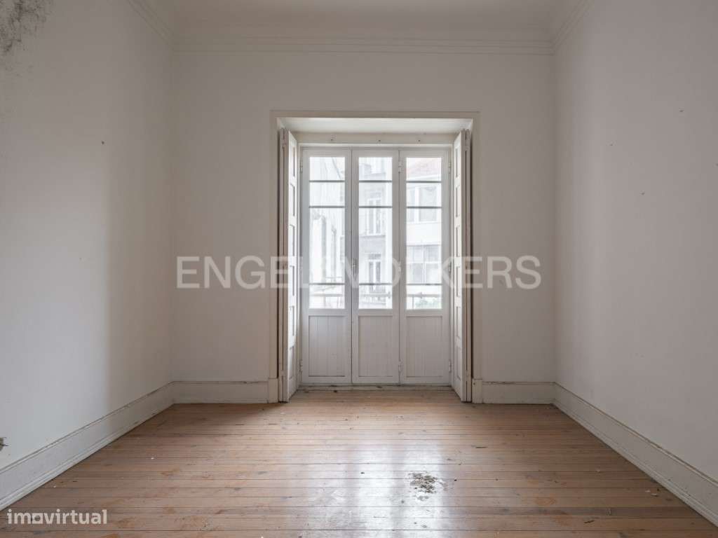 Predio para oportunidade de investimento em Arroios-1