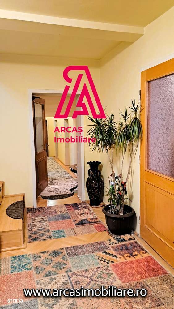 Vila de vanzare 243 mp -garaj-Str Negoi!-1