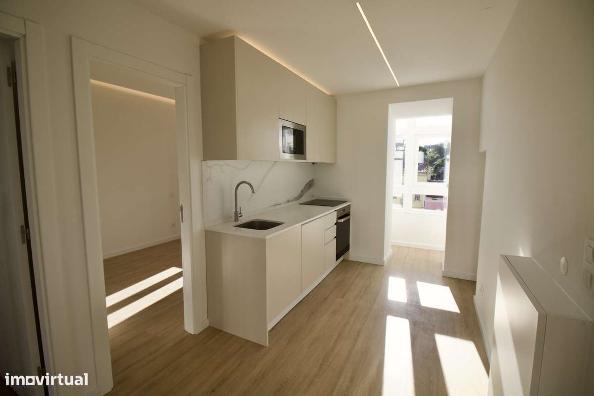 Apartamento T2 Penha de França totalmente remodelado - Grande imagem: 2/33