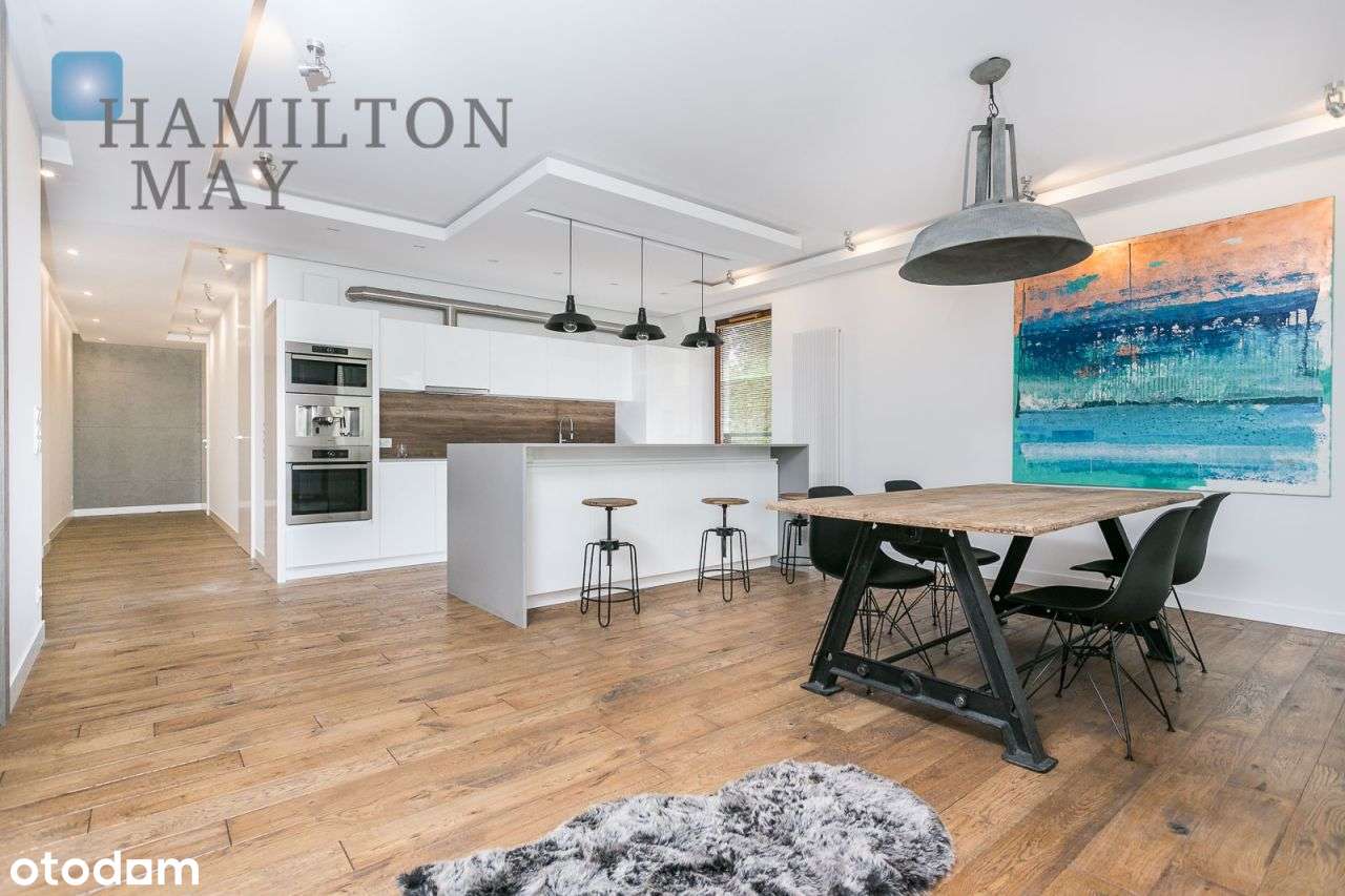 Klimatyczny, trzypokojowy apartament na Żoliborzu