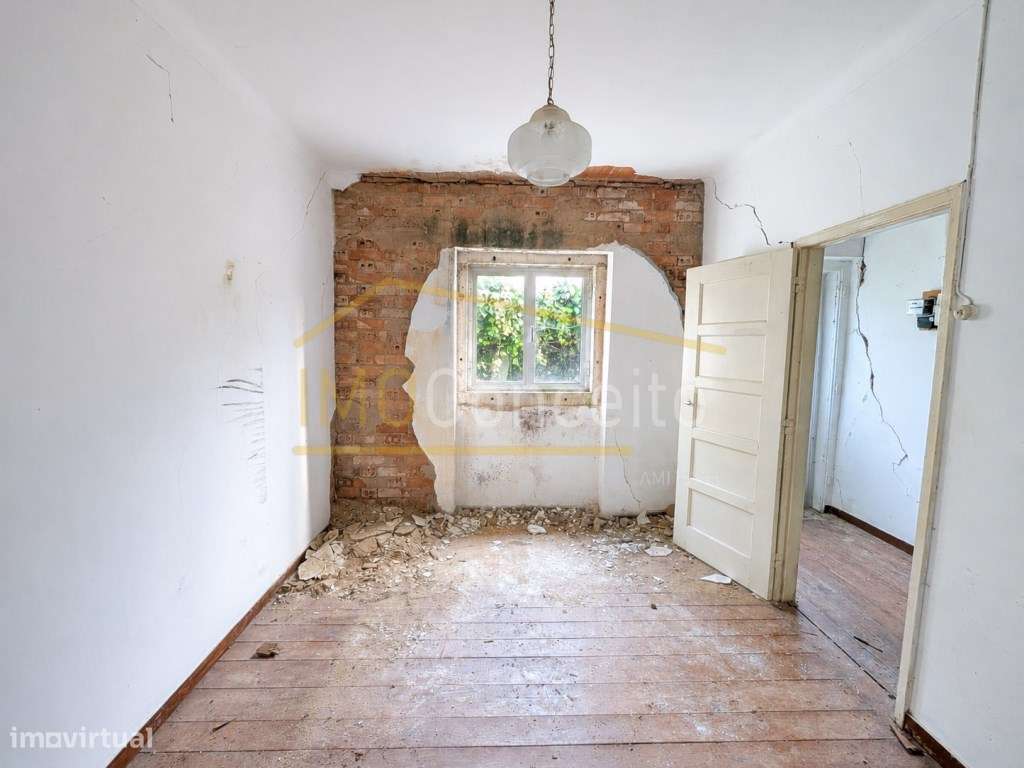 Casa tradicional para renovar - Rexaldia - TORRES NOVAS-15