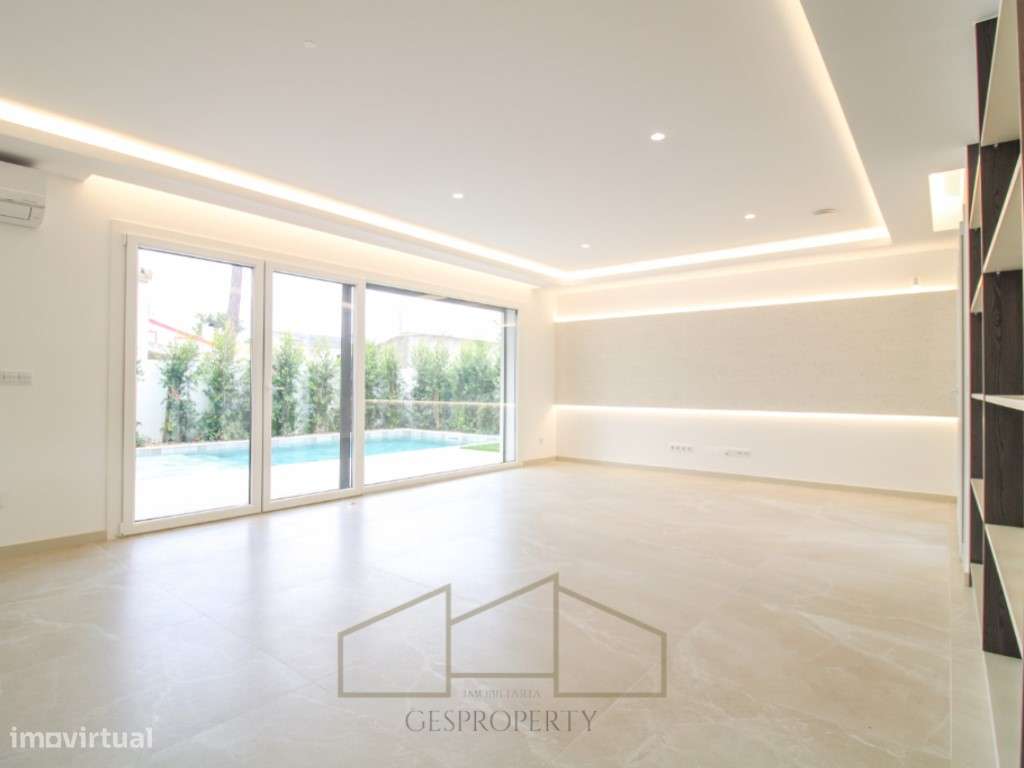 Moradia Isolada T3 com piscina pronta a escriturar na Aroeira-11
