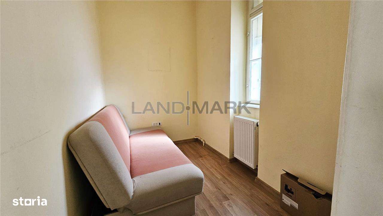 APARTAMENTBIROU 3 CAMERE DE INCHIRIAT CLADIRE ISTORICA  PIATA MOCIONI - Imagine principală: 3/16