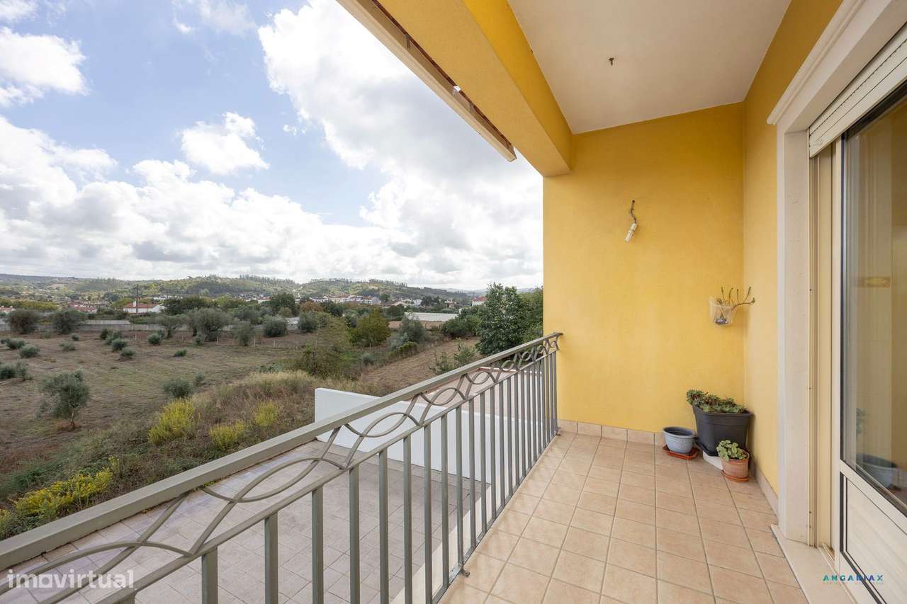 ANG1692 - Andar Moradia T4 para Venda em Pombal-31