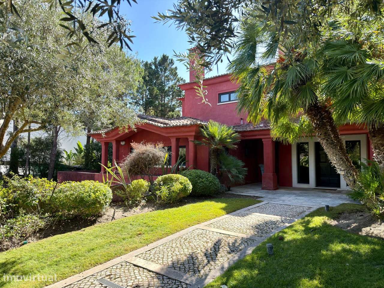 Moradia de Luxo com Piscina Privada na Quinta Patino, Estoril-4